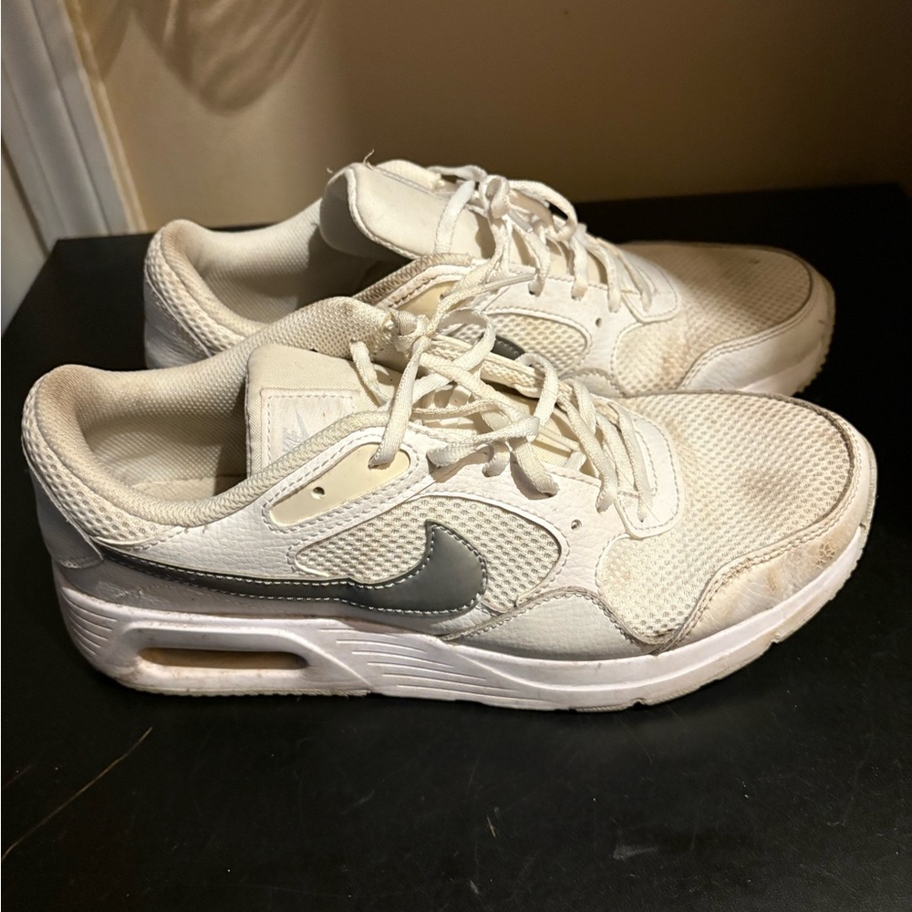 Nike Women's White and Gray Sneakers